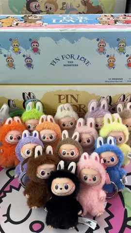 Labubu V4 coming #labubu #pinforlove #popmart #blindbox #keychain 