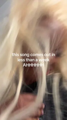 OMG we’re almost there, it’s so exciting! The beginning of the end comes out Sept 4th! AHHHHHHHHHH the presave link is in my bio :) Y’all I can’t wait hdkfhjffnkfogkgjgkgkg #hemlockesprings #newmusic #discovernewmusic 