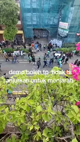 semangat untuk para pedemo dengantertip jangan menjarah tidak baik