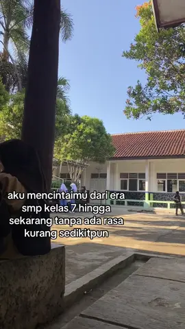 #lewatberanda @r 