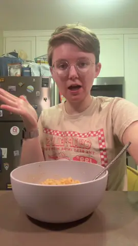 4/10 extremely overhyped???  #ramen #buldakramen #food #noodles #arfidawareness #avoidantrestrictivefoodintakedisorder 