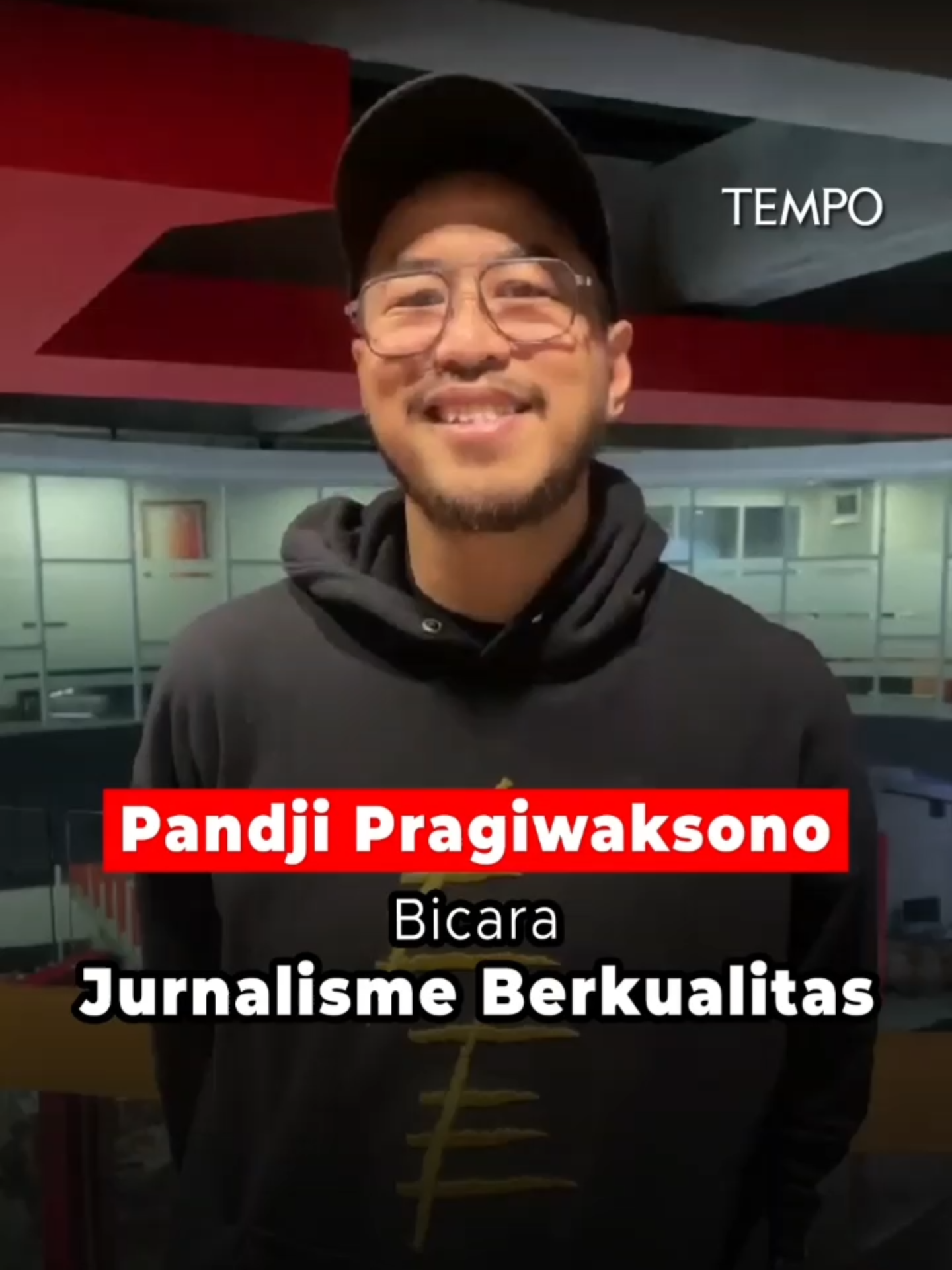 Pandji Pragiwaksono bicara Jurnalisme Berkualitas Dukung jurnalisme independen dengan klik tempo.co/dukungkami @pandji.pragiwaksono #Tempo #PandjiPragiwaksono #MensRea #DukungKami