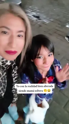 La bendición y yo, somos mucho ambiente! #mamasolterafeliz #mamaemprendedora #madreehija #creatorsearchinsights #ferias 