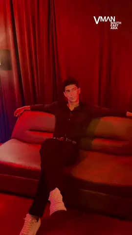 Guests of the VMAN Vanguards Club made every arrival a style moment with leather, pops of red, black-on-black fits, and high shine details, balancing bold statements with effortless cool. @brent manalo @anthony @L.A Aguinaldo ˗ˏˋ ✮ ˎˊ˗ @Dylan Yturralde @raven rigor 🌛 @Michael Sager @kyle daiñel estrada @Royce Cabrera @Ezra Domingo @$waGAV @sunilaqku @franz garcia @Maverick Lacson @Kirk @onie @Josh Ford  #VMANVanguardsClub 