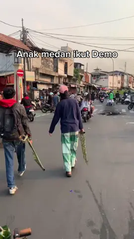 medan dengan skill rayap besi nya #demo #demomedan #democore #demodpr #fyp #medan #masukberanda 