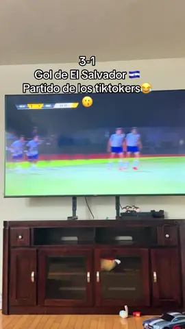 Apoyando al país de mi esposo jiji 😂#paratiiiiiiiiiiiiiiiiiiiiiiiiiiiiiii #fypシ #elriky #foryou #futbol 