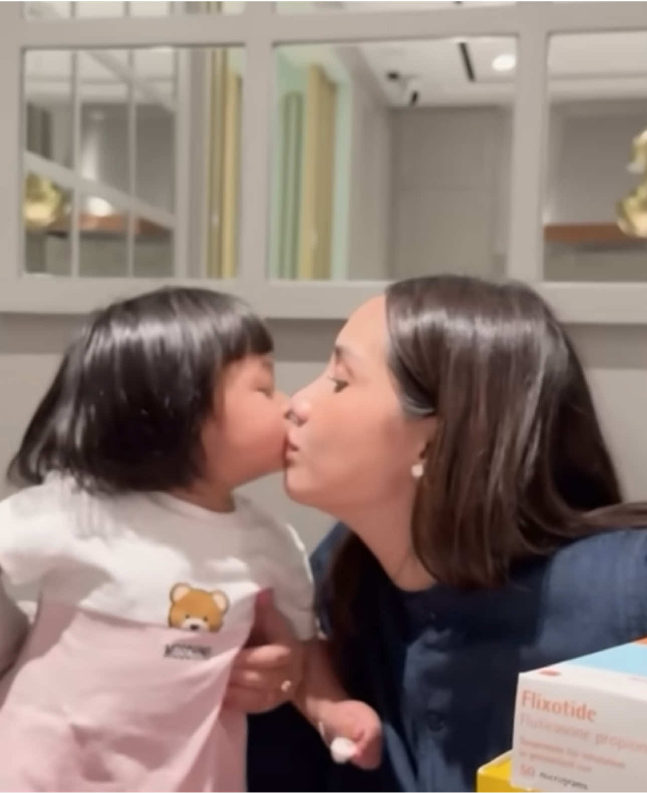 kiss kiss mama❤️❤️ #lily #princesslily #ranaimamalikaraudhiaandara #raffinagita1717 #momdaughter 