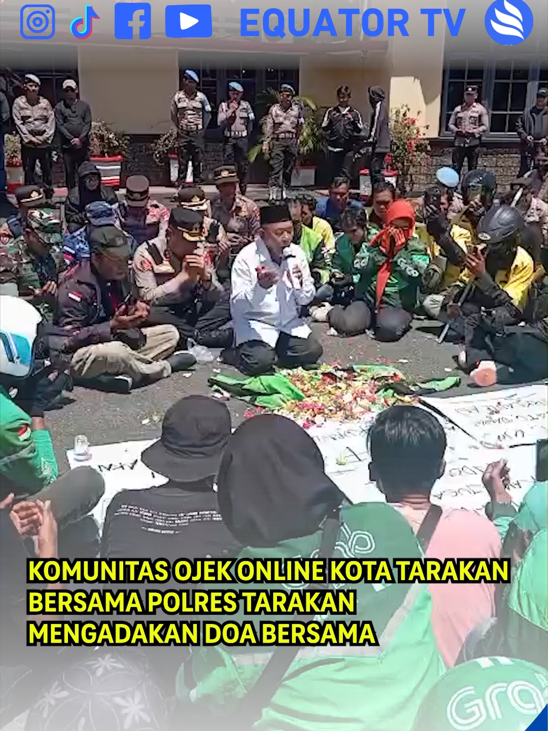 Komunitas Ojek Online Kota Tarakan bersama Polres Tarakan mengadakan Doa Bersama. Jangan lupa follow @equatortvofficial untuk udpate terbaru seputar kaltara. jadi paham, jadi melek kaltara.