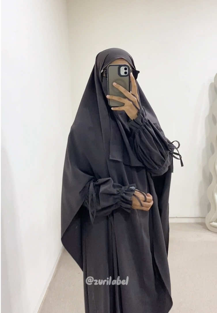 Simple dan elegan😍#zurilabel #inspirasioutfit #muslimahsyari 
