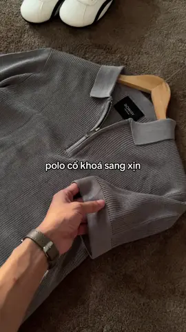 Áo này tinh tế quá vậy