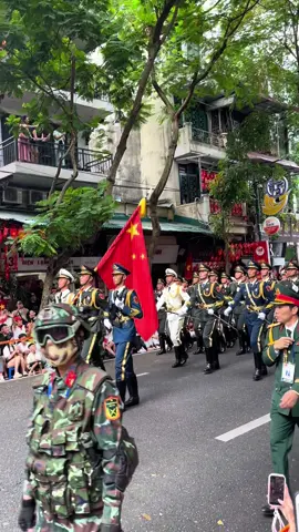 Sít rịt quân đội Trung Quốc