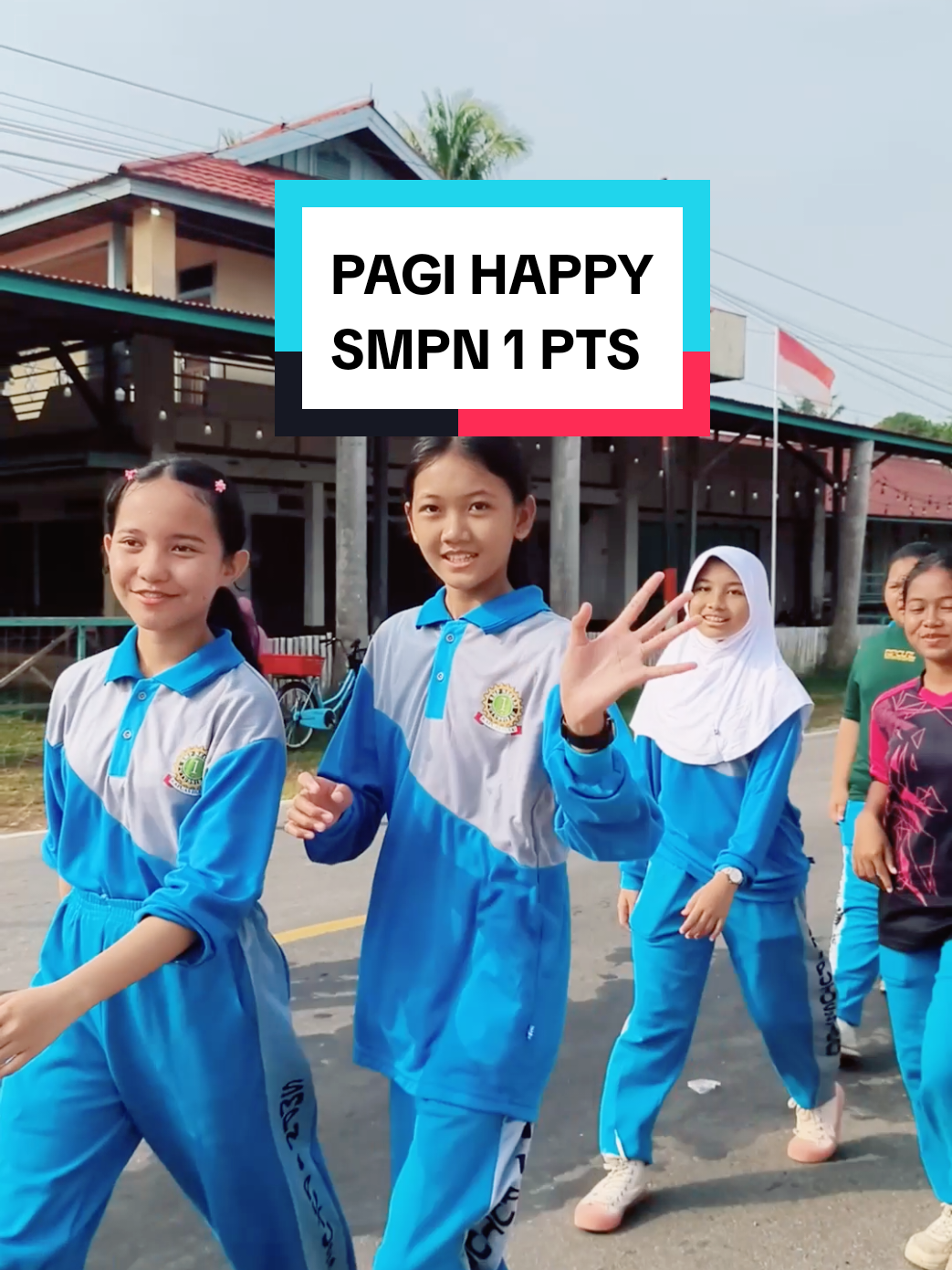 Jalan Santai Sabtu Pagi #smpn1putussibau #speda #putussibau 