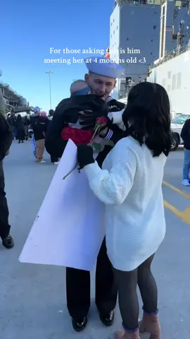 So blessed for all the love on my last post here’s what everyone’s asking <3 #deployment#Homecoming#military#navy#daughter