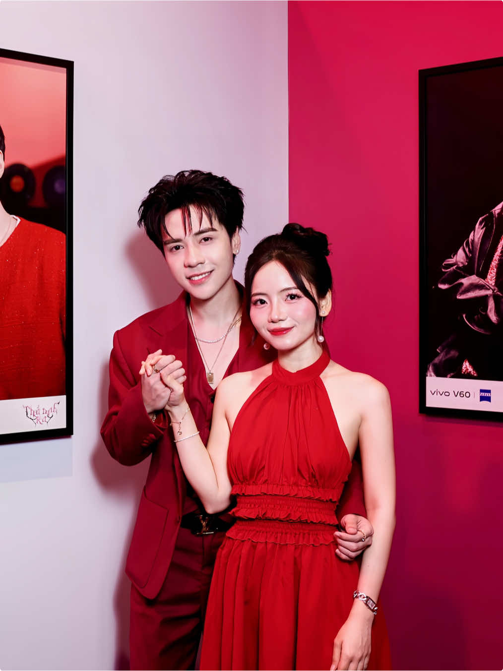 Hand in hand…Forever ❤️ @Quang Hùng MasterD #QuangHungMasterD #vivov60_5g #nghethuatchandungdangcapzeiss 