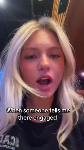 I only allow myself to eat here once a year #texasroadhouse #mukbang #relatable 