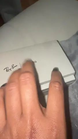 🤏🏾🤏🏾 