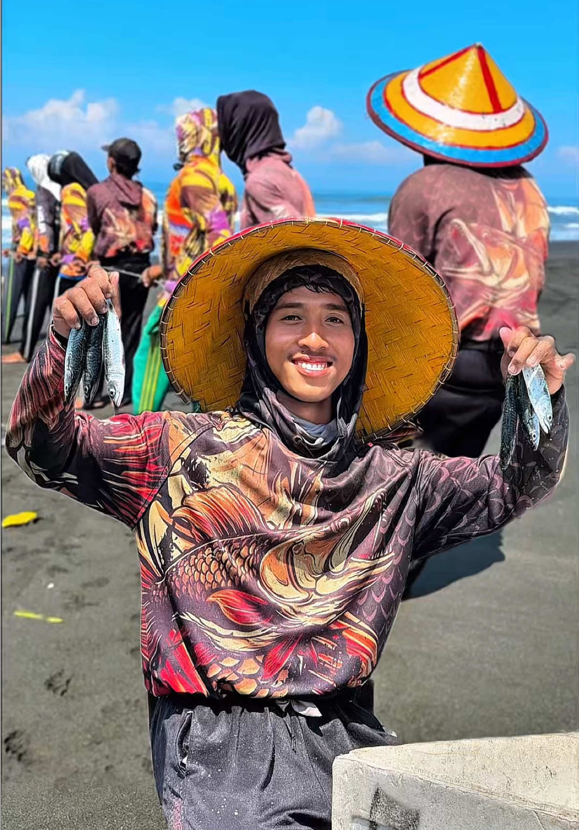 Serunya menangkap ikan sarden yang luar biasa banyaknya #edikhannn #nelayanbali #nelayanindonesia 