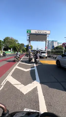 Sabtu, 30 Agustus 2025. Tol Dalam Kota tutup. #dpr #toldalamkotajakarta #senayan #demodpr #2025demodrp 
