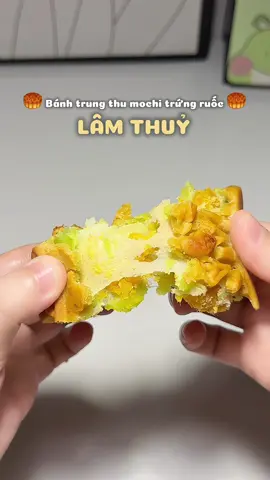 Cứ đến Trung Thu là nhà tui mua bánh Lâm Thuỷ. Tại bánh ngon lại còn rẻ nữa #banhtrungthu #banhtrungthulamthuy #mooncake #ancungtiktok #unboxing 