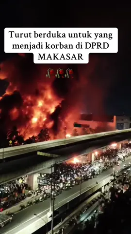 Turun berduka cita untuk yang menjadi korban di DPRD makasar, semoga indonesia kembali membaik. #demo #makasar #indonesia🇮🇩 #dprri #keadilan 