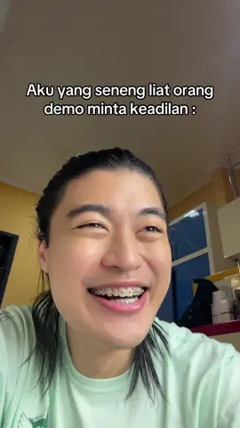 Sesama rakyat dimakan #demo 