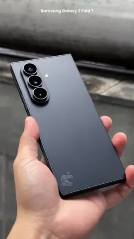 📌 2nd : - Samsung Galaxy Z Fold 7 ( JetBlack ) - 12/256 GB - Garansi Resmi Samsung SEIN On Agustus 2026 - Fullset Original - Second Like New - No Minus ➡️ Harga DM Admin ✉️ 💬 WhatsApp 081220055011 📌 Bisa Tukar Tambah 🤝 📌 All Payment Cash - Kredit 📌 Ada Pertanyaan boleh chat Admin @aawsaurus  📌 Terima Jual Beli iPhone - Android 🔔 Jual Beli, Tukar Tambah, Semua Produk Gadget Bergaransi Resmi 🛵 Bisa Antar & Jemput Wilayah Bandung Kota & Sekitarnya #samsung  #samsungzfold7  #zfold7  #bandung  #fold7 