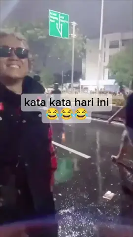 Kata kata hari ini di saat memanas..  Ada ada ide ngakak 😂 #vidioreelsfyp #jangkuanluas #semuaorang #sorotan 