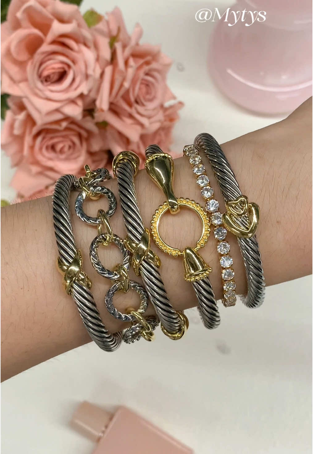 Flash sale🎀#xxy #Mytys #tiktokshopbacktoschool #jewelry #fashion #bracelet #tiktokshoplabordaysale #RushReady2025 #outfits #tiktokshop #foryoupage #jewelrytiktok #olebrandselect #summervibes 