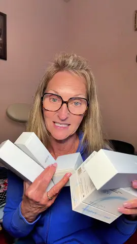 Do you want Brighter, firmer, healthier & more moisturized skin? It’s all in this 5 piece skincare set! @WNP SKINCARE #tiktokshoplabordaysale #tiktokshop #tiktokshopfinds #skincare 