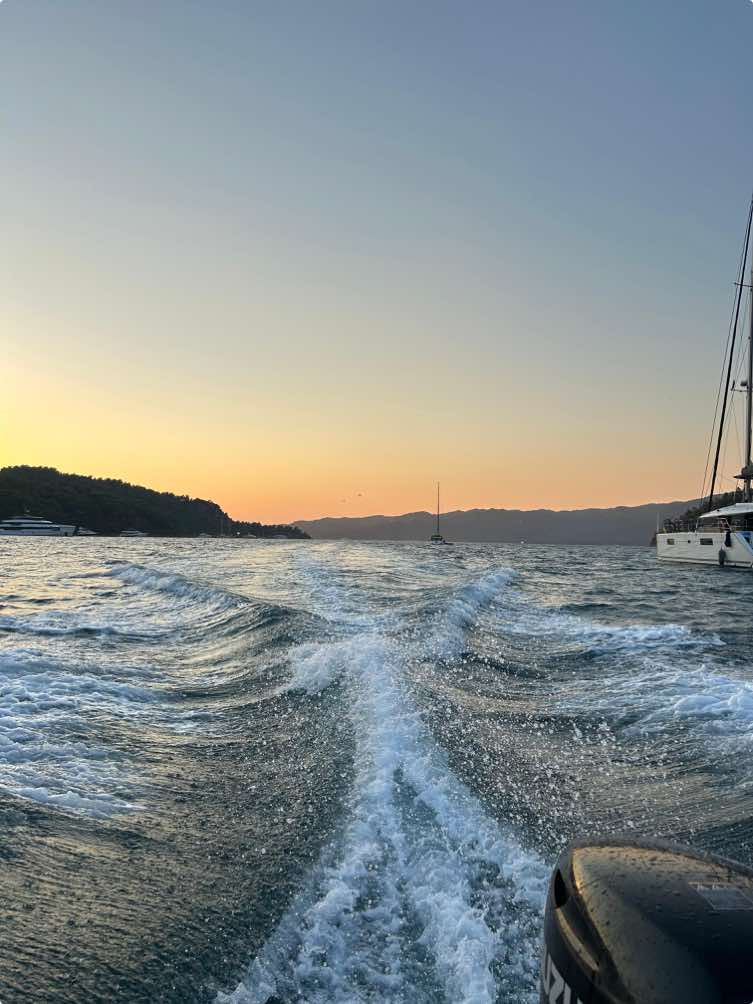 çok çok teşekkür ederim şimdi gömmeye devam edicem 😗😗#maraş #tarhana #yaştarhana #keşfet #viralditiktok 