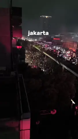 udah sechaos ini masih belom ada tindakan🥲#🥀 #ripindonesia #ripdemokrasi #demo #beranda 
