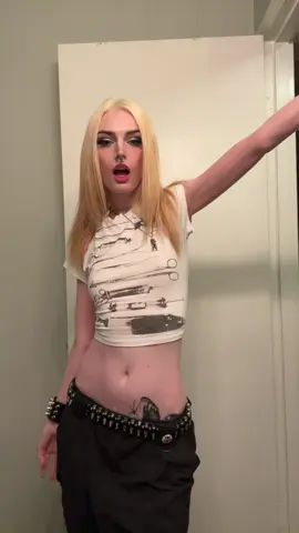 banger #fyp #foryoupage #alt #foru #foru #nerd #blonde #foryouu #fup #fit #emo #2000s #scene #afi 