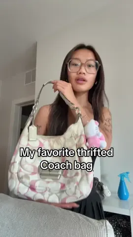 I think I just like used bags 😭 I absolutely love when I can tell items were previously loved so much in other peoples closets 💕