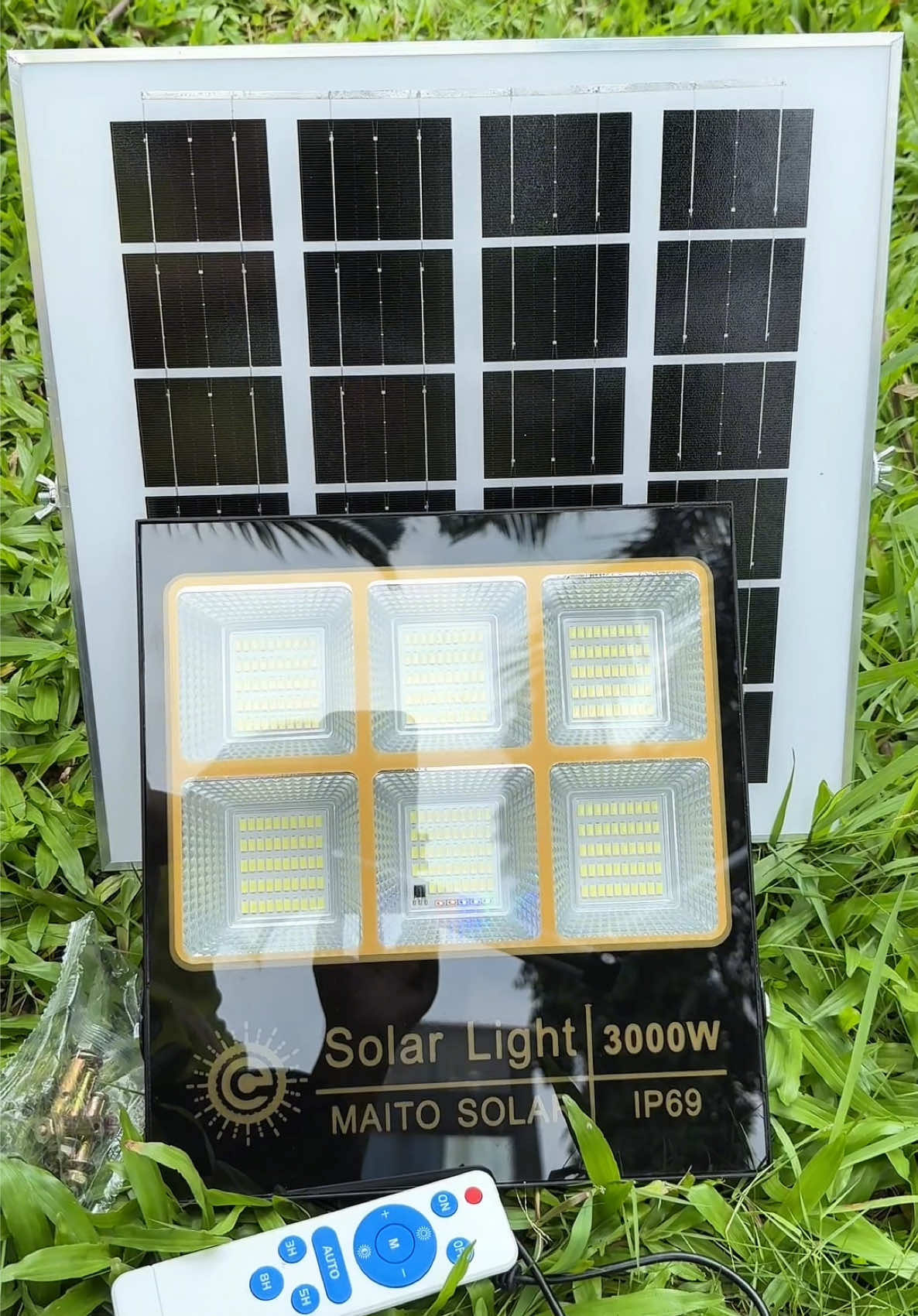 Đèn năng lượng mặt trời Solar Light 3000w 6 khoang đèn chiếu sáng xuyên đêm 10-12 tiếng #Emhuyensansale #Xuhuong #dennangluongmattroi #dennangluongmattroigiatot #dennangluong3000w 