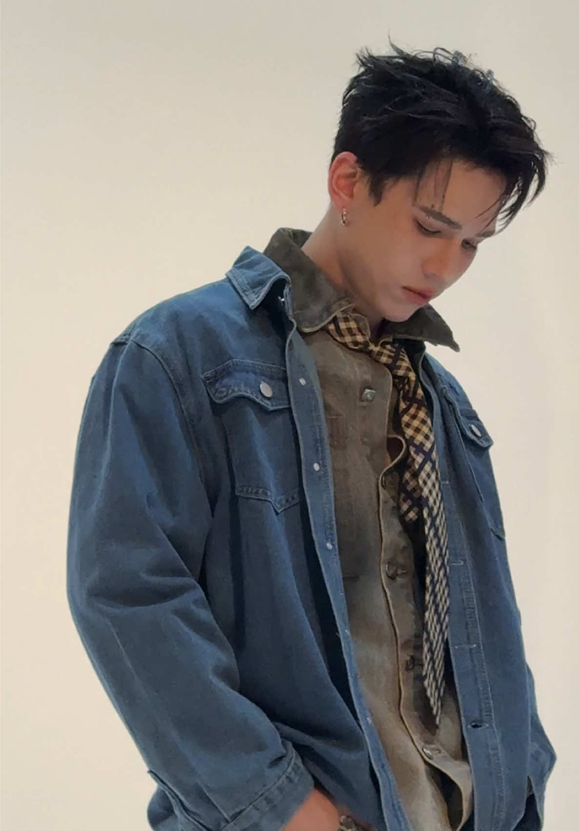 Jacket ยีนส์สีสนิมจะแมทช์แบบไหนก็เพิ่มลูกเล่นให้ลุคดูเท่!🔥 #atipa #atipashop #fyp #อติภา #tiktoklooks 