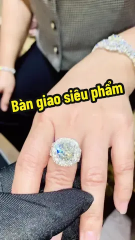Bàn giao siêu phẩm cho Chị gái, cảm ơn Chị đã yêu mến tin tưởng ủng hộ #TamLuxury ❤️