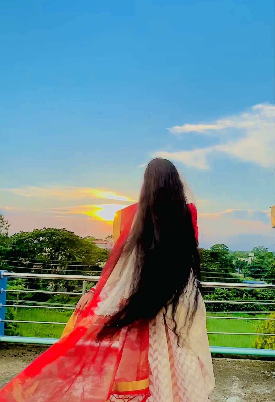 স্বার্থপর মানুষের অন্যতম বৈশিষ্ট্য হলো, তারা নিজেরা কখনোই স্বীকার করতে চায় না, তারা স্বার্থপর। কারো সাথে চরম অন্যায় করলেও সামান্য অনুশোচনা বোধ থাকে না তাদের। তারা নিজেদের সবসময়, সব পরিস্থিতিতে সঠিক বলেই দাবী করে আসে। #foryou #youki #unfrezzmyaccount #fypシ゚viral #views 