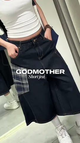 🐈‍⬛ Thấy quần này hot bữa giờ @GODMOTHER #godmother #quanjean #mycaybocap1 #outfit #fyp 