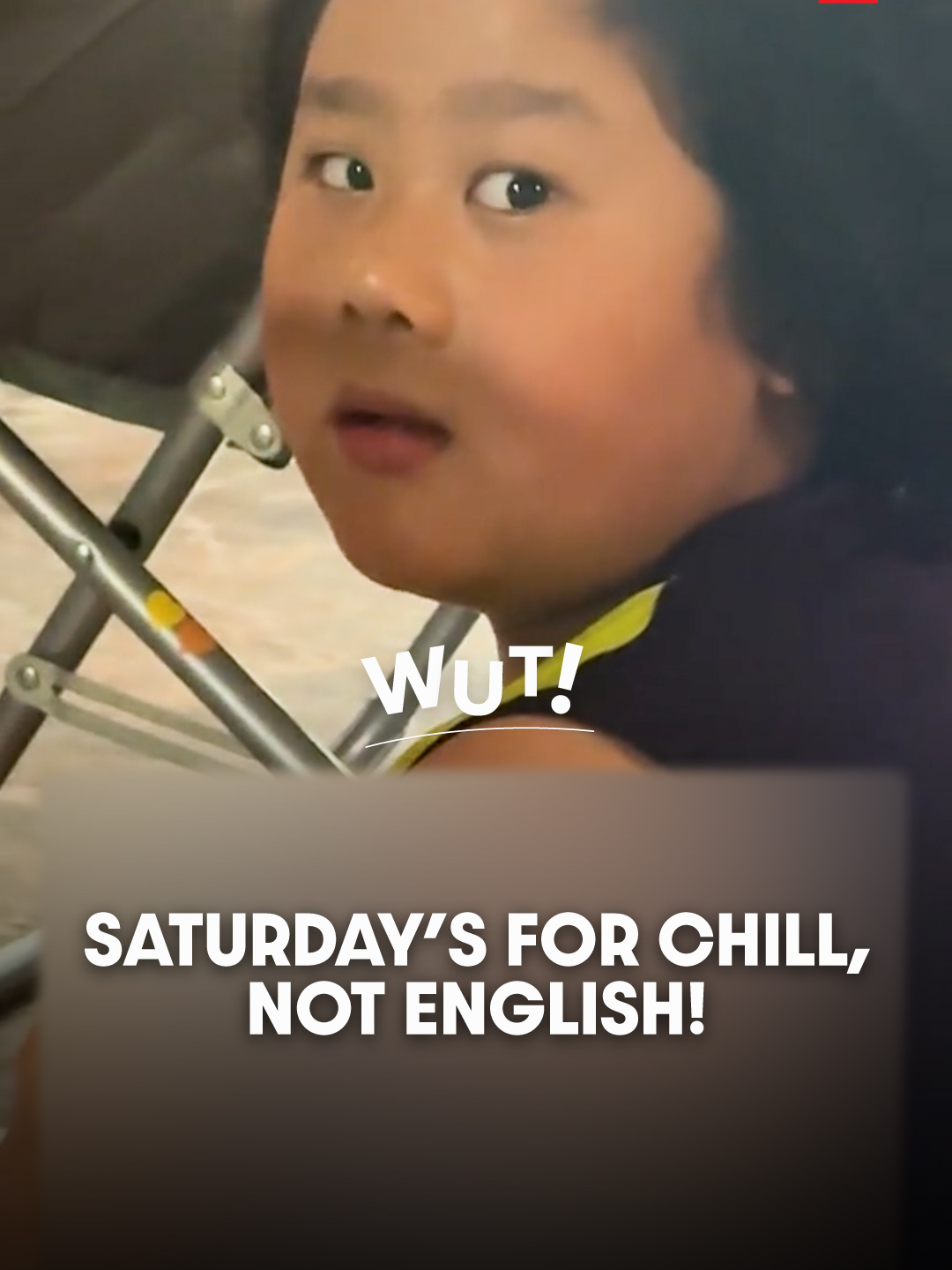 Saturday’s for Chill, Not English! . TikTok user @jjaayy_j shared a clip of her telling her son to watch cartoons in English. Upon hearing this, the boy let out a sigh before firing back with a string of questions: “What’s a home for?” “What’s Saturday for?” — subtly hinting that he had no desire to use English at home, especially on a weekend. After all, he already spends the entire school week speaking nothing but English. His witty comeback had his mum bursting into laughter, teasing him by saying, “No idea who you take after!” Want to see just how cheeky he was? Watch the clip for yourself. . วันเสาร์เอาไว้ทำอะไร? . ผู้ใช้ TikTok @jjaayy_j แชร์คลิปขณะบอกลูกชายให้ดูการ์ตูนเป็นภาษาอังกฤษ แต่เมื่อลูกชายได้ยินแล้วถึงกับถอนหายใจและสวนกลับด้วยคำถามรัว ๆ ว่า “บ้านมีไว้ทำอะไร” “วันเสาร์มีไว้ทำอะไร” เหมือนเป็นการบอกเป็นนัยว่าตนไม่ต้องการจะใช้ภาษาอังกฤษที่บ้านโดยเฉพาะในวันหยุดสุดสัปดาห์แบบนี้ เพราะแค่ที่โรงเรียนก็มากพอแล้วเนื่องจากต้องใช้ภาษาอังกฤษสื่อสาร 100% งานนี้คุณแม่ถึงกับหลุดขำเสียงดังเลยทีเดียว แถมแซวลูกชายด้วยว่า “ไม่รู้ร้ายได้ใคร” ส่วนจะร้ายแค่ไหนลองชมคลิปได้เลยค่ะ . . 📹 Video courtesy of TikTok @jjaayy_j . Follow us for more news and updates in Thailand🇹🇭 . #TSLTHWUT #WUT #News #ViralVideo #Thailand