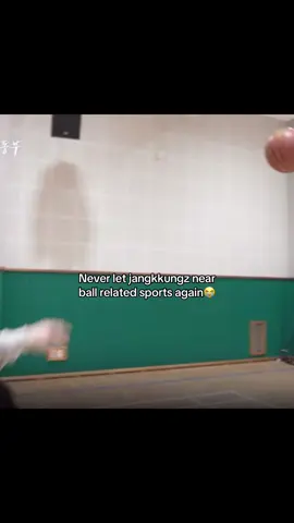 That video with Matthew at Isac has been cracking me up since the moment I 1st saw it😭😭😭 #zerobaseone #sunghanbin #seokmatthew #kpop #fyp
