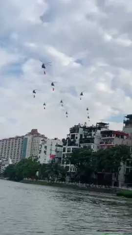 Đã quá Tổ Quốc ơiii 😍😍😍 View Hồ Tây xịn ghê 😇 #xuhuong #quockhanh #2025 #a80 