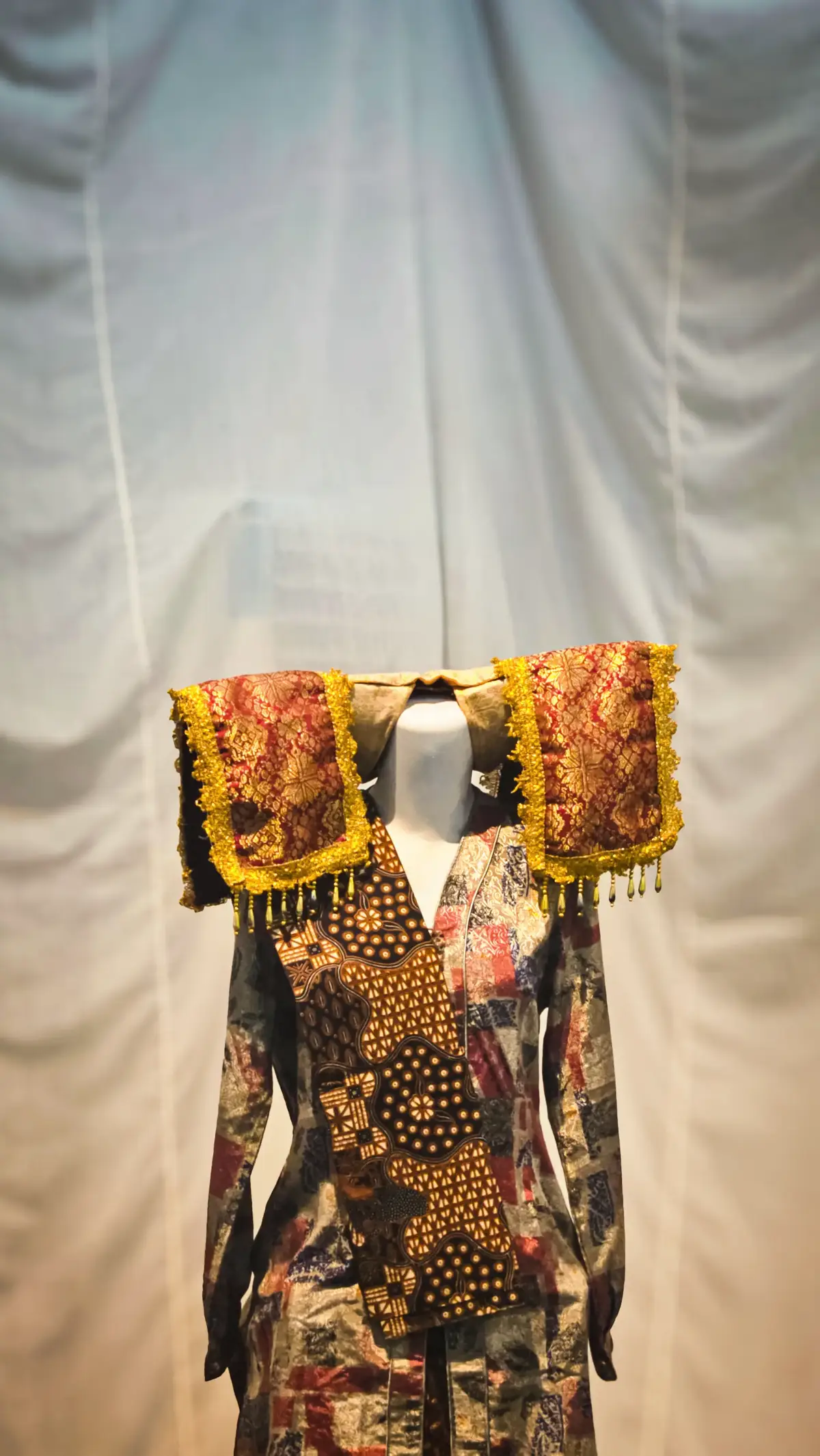 pergi pameran, sendiri #pameran #fotografi #padang #exhibition 