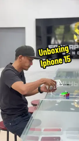 Unboxing! Lagi abang kuhh!!..🤩 iPhone 15 128gb New turun harga sekarang, super murah di saini store 🥳 #sainistore #saini_lingke #iphone15 #apple #bandaaceh 