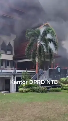 kantor DPRD NTB  #demo #dpr #mahasiswaindonesia 
