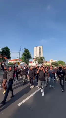 kondisi surabaya terkini #demo #dpr #surabaya #mahasiswa #fyp 