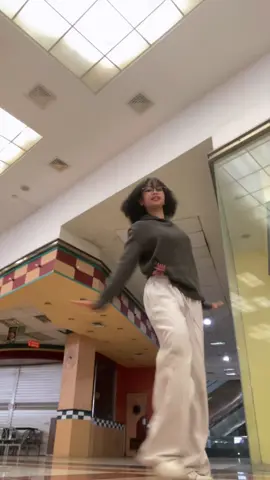 versi sendiri nihh @Alief #dance #newtren #danceindo #foryouu #fyp 