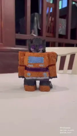 Spong Swindle Spin You guys have no idea how long I've been itching to post this reel for days and nights on because it's so epic... Sponge Swindle made by @jei_poos_in_public  Comissioned by @swindle_loverr  I only added the silly song because it's too good... . . #swindle #transformers #decepticon #sponge #combaticons 