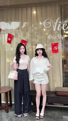 Vết son đôi môi em💋#lananhclothing2 #trendingtiktok #phoidoxinh🥰 #xuhuong #dance 