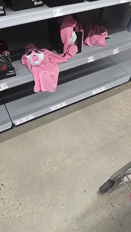Run to Walmart💖 #Halloween #screamcosplay #scary #scream #pink 