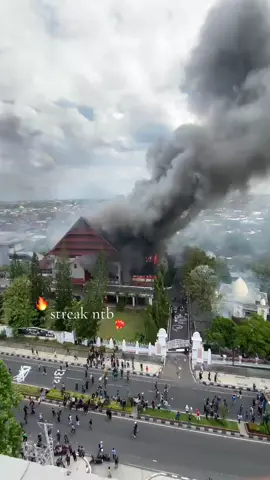 #fyp #demonstrasi #demo #viral #lewatberanda 